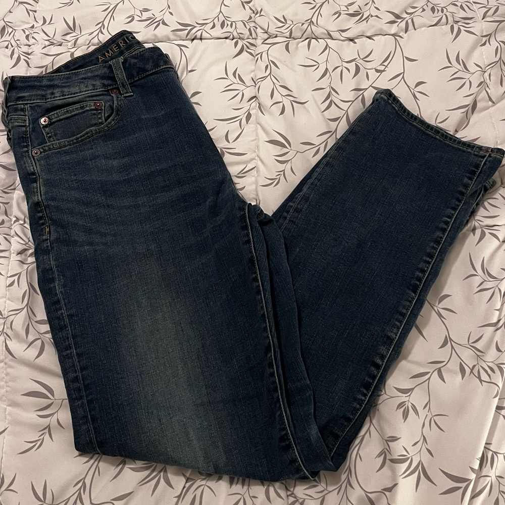 American Eagle Outfitters Men’s Flex Original Straight Medium Wash Denim Jeans